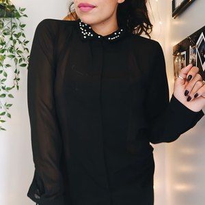 Philosophy Small Semi Sheer Pearl Button Up Black